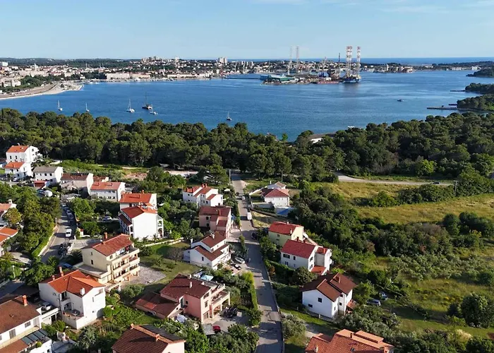 Apartment In Pula - Istrien 17385 Lägenhet