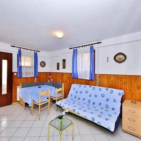 Apartment In Pula/Istrien 17385 Lägenhet
