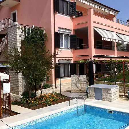 Apartment In Pula/Istrien 17385 Lägenhet