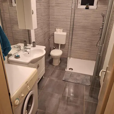 Lägenhet Apartment In Pula/Istrien 17385 Pula